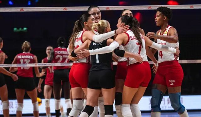 Filenin Sultanları geri döndü: Kanada’yı devirip yarı finale yükseldi