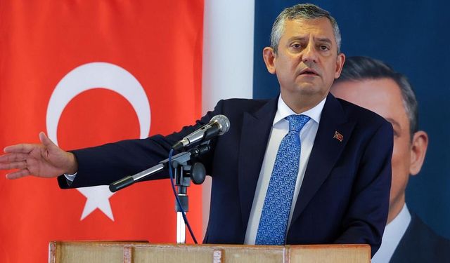 Özgür Özel'den Le Monde'da dikkat çeken mesaj: Avrupa'nın geleceği Türkiye'deki demokrasiden ayrı düşünülemez!