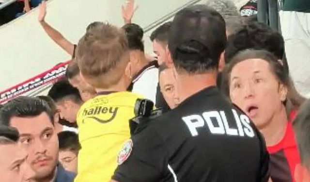 Forması yüzünden tepki görmüştü! Fenerbahçe’den minik taraftar için açıklama
