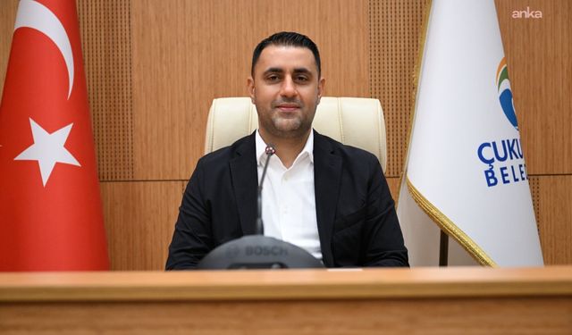 Çukurova Belediye Başkanı Emrah Kozay, CHP'den istifa ederek YENİ Parti'ye katıldı