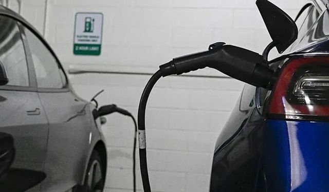 Elektrikli araç sahipleri dikkat: Batarya yangınlarına karşı ne yapılmalı?