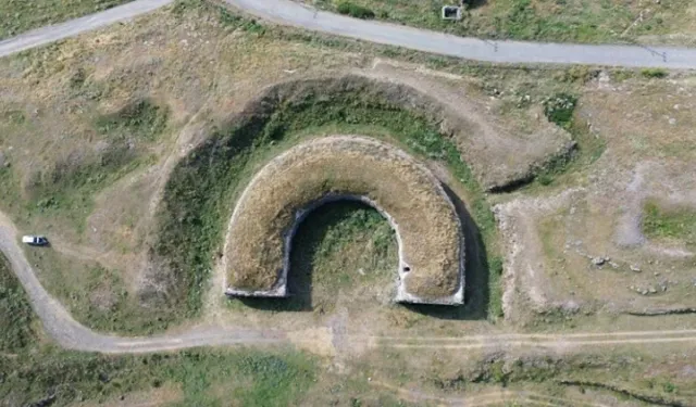 Kars’ta tarihin sessiz tanığı: 200 yıllık Gemli Tabya kaderine terk edildi...