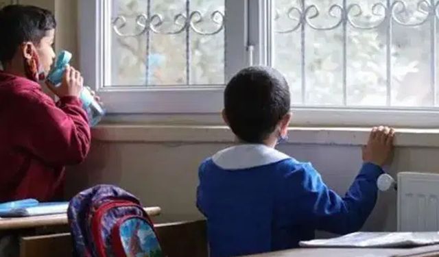 Ekonomik kriz okul çantalarını ve çocukları vurdu!