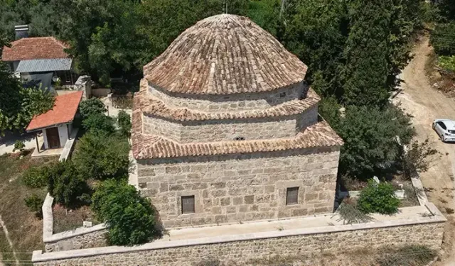 Perge’nin 2 bin yıllık taşları, 200 yıllık caminin duvarlarına işlendi