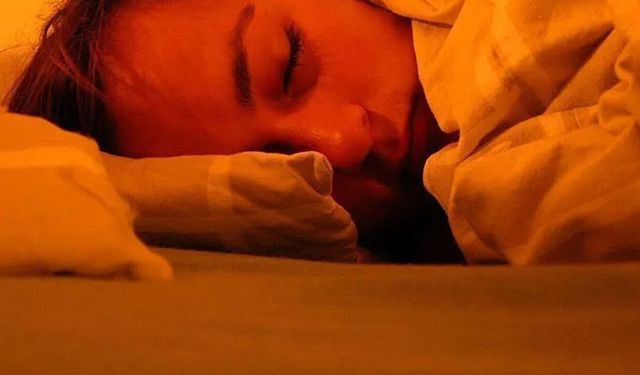 Nem ve sıcak uyku düzeninizi bozmasın: Evinizi serin tutmanın 8 yolu