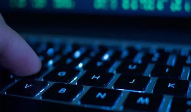 Binlerce ajanın bilgileri çalınmış olabilir! FBI’da veri ihlali şüphesi