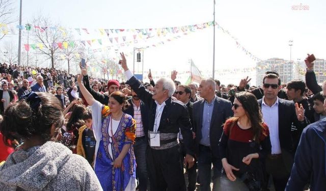Selçuk Mızraklı: Yarın, yeniden, umut ve sevda ile birlikte…