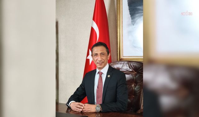 Eğitim Gücü Sen’den MEB’e önlük tepkisi! Özat: Öğretmen hiç bu kadar aşağılanmamıştı!