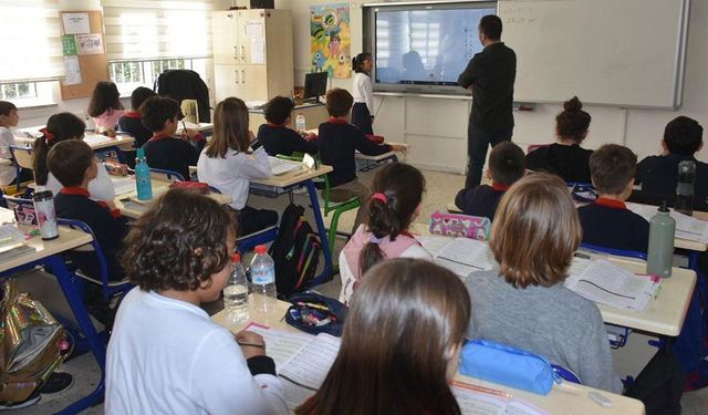 Okullarda 550 bin civarında Suriyeli öğrenci var
