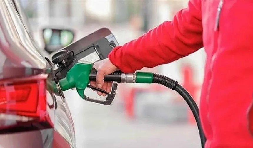 Motorine indirim geldi! Akaryakıtta tabela değişti