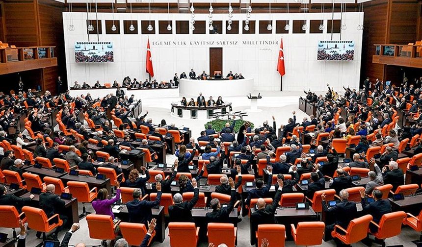 AKP’ye katılan Mustafa Bilici’nin muhalefetteyken iktidara sorduğu sorular ortaya çıktı