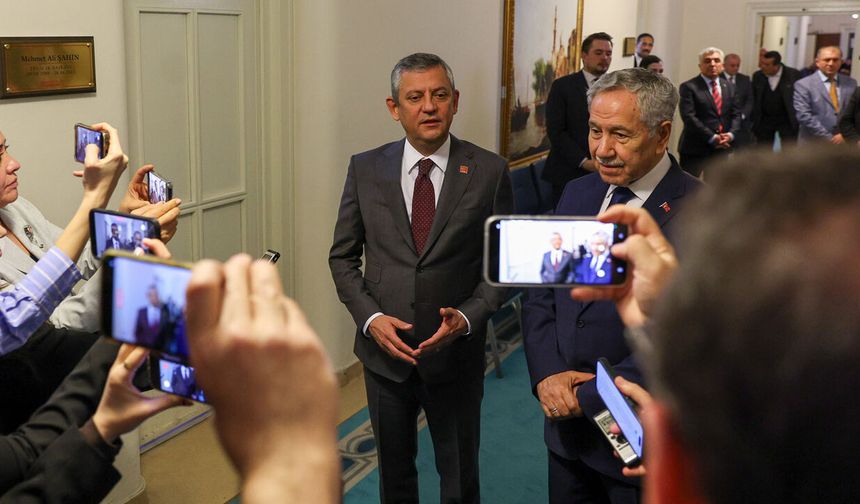 CHP lideri Özgür Özel'den Bülent Arınç'a ziyaret! İBB davası sorusuna yanıt...