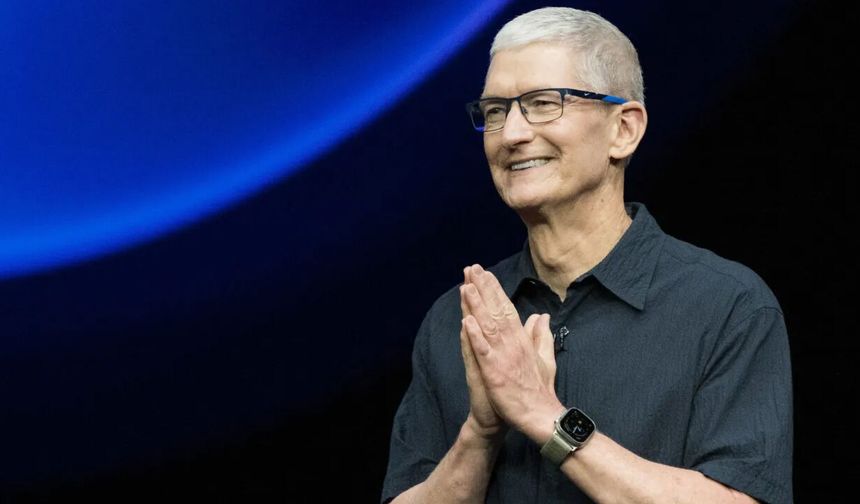 Apple CEO'su Tim Cook’tan ekran bağımlılığına karşı mesaj: Akıllı telefonlara ara verip dışarı çıkın