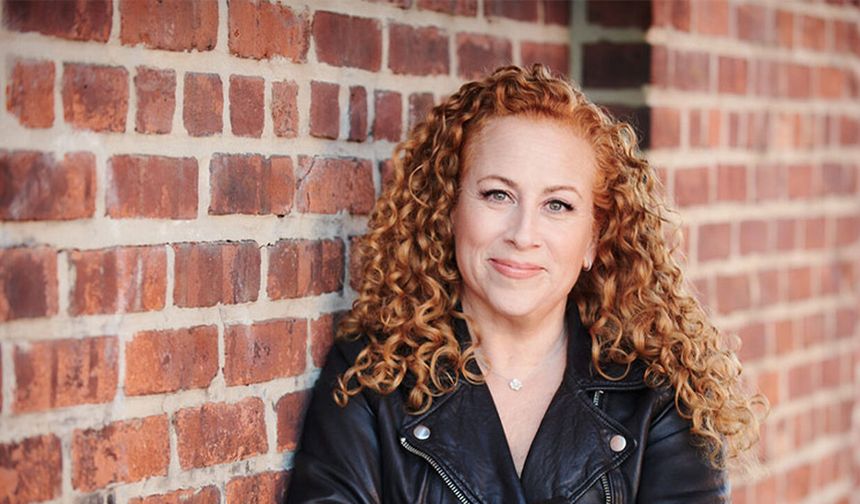 Fenomen yazar Jodi Picoult, Adını Sen Koy romanı ile okuyucuyu sarsmaya hazırlanıyor