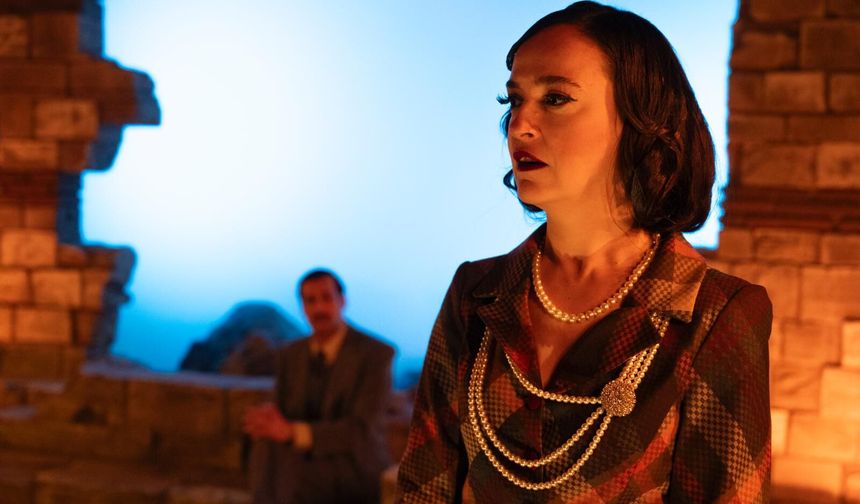 Ay Tedirginliği 14. Sarıyer Tiyatro Şenliği'nde...