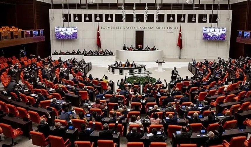 AKP’de 'transfer' tartışması: Koltuk hesapları teşkilatları karşı karşıya getirdi