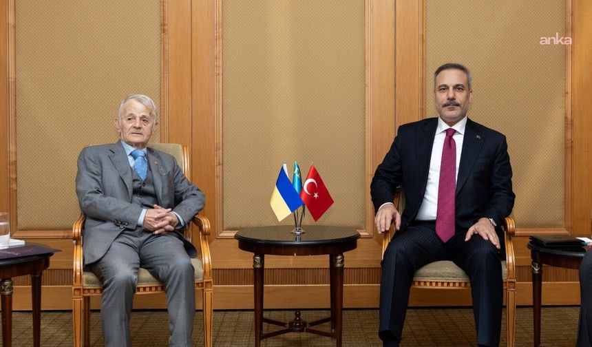 Bakan Fidan, Kırım Tatar liderleriyle Kiev'de görüştü