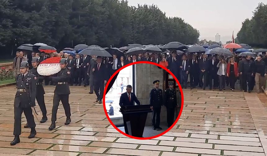 YENİ Parti Genel Başkanı Özgür Özel ve Kurucular Kurulu Ata'nın huzuruna çıktı